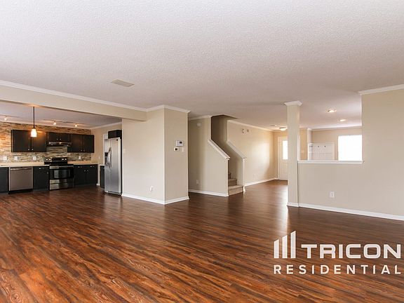 3rd image of 10396 Waverly Dr