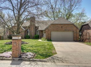 1842 E Richmond Pl, Springfield, MO 65804