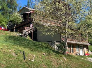 214 Hawkins Branch Rd, Spruce Pine, NC 28777