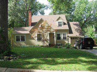 6742 Fontana St, Prairie Village, KS 66208