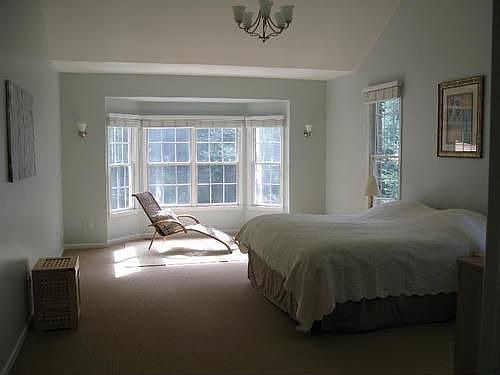5th image of 25613 Hillsdale Dr