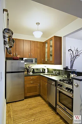 Sold by Wohlfarth & Associates Inc | media 29