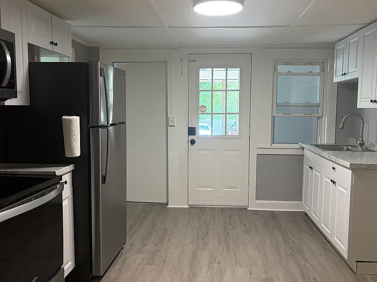 405 Prospect St #3 — Photo 8