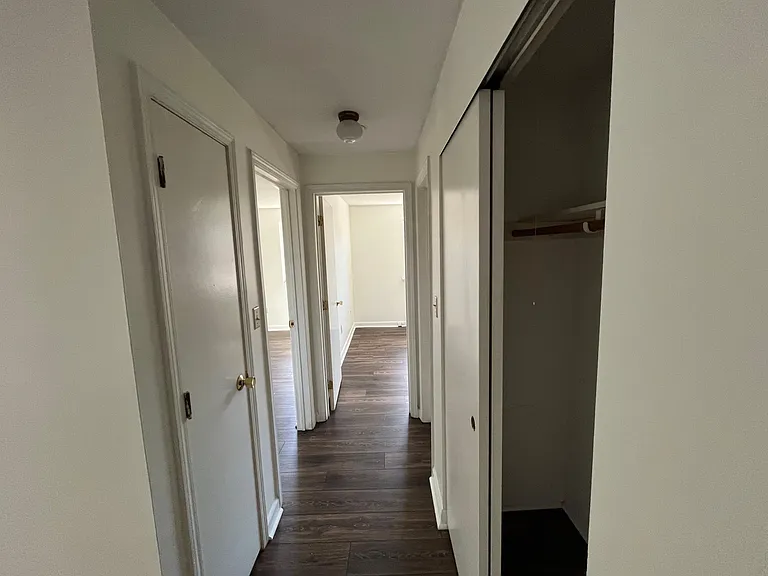 14C Mayberry Dr #11 — Photo 4