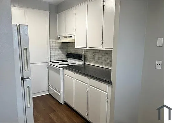 2 bed, 960 sqft, $1,200 — Photo 3