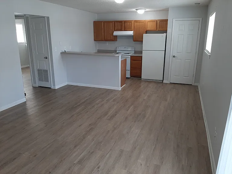 1017 Mariner Cir — Photo 1