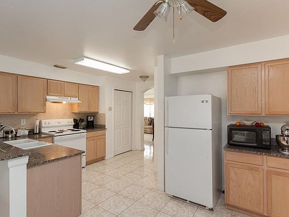 5th image of 11758 Brenford Crest Dr