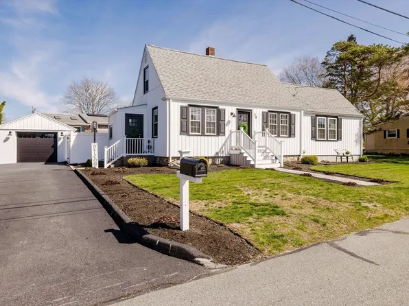38 Jesse St, Fairhaven, MA 02719