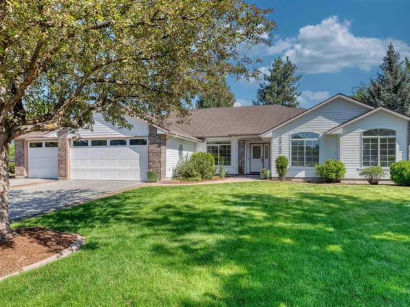 5950 W Plantation Ln, Garden City, ID 83703