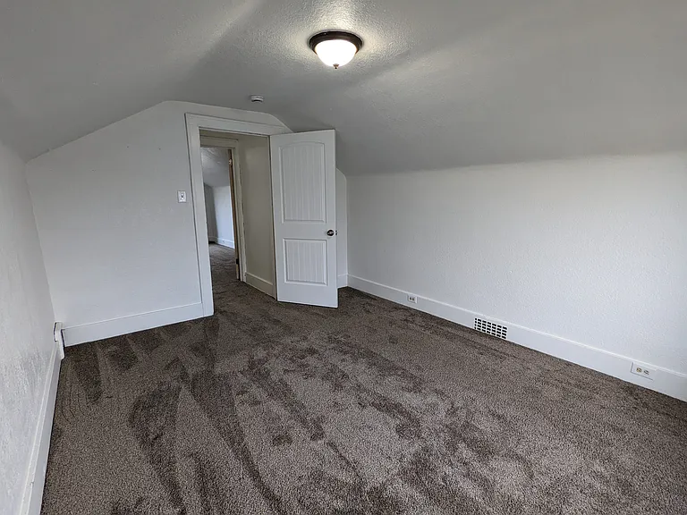 619 8th Ave S #619 — Photo 23