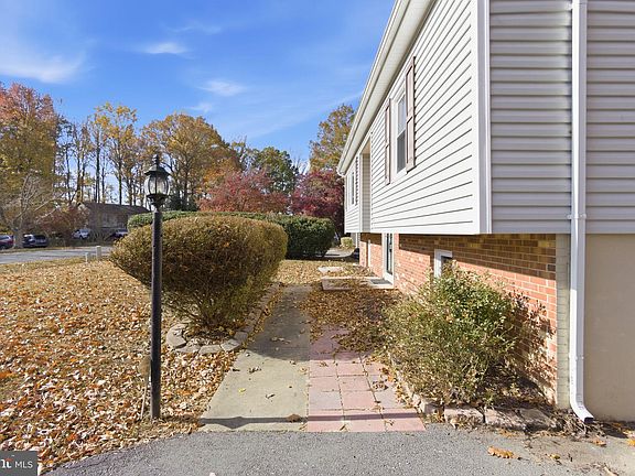 5th image of 7301 Drew Ln