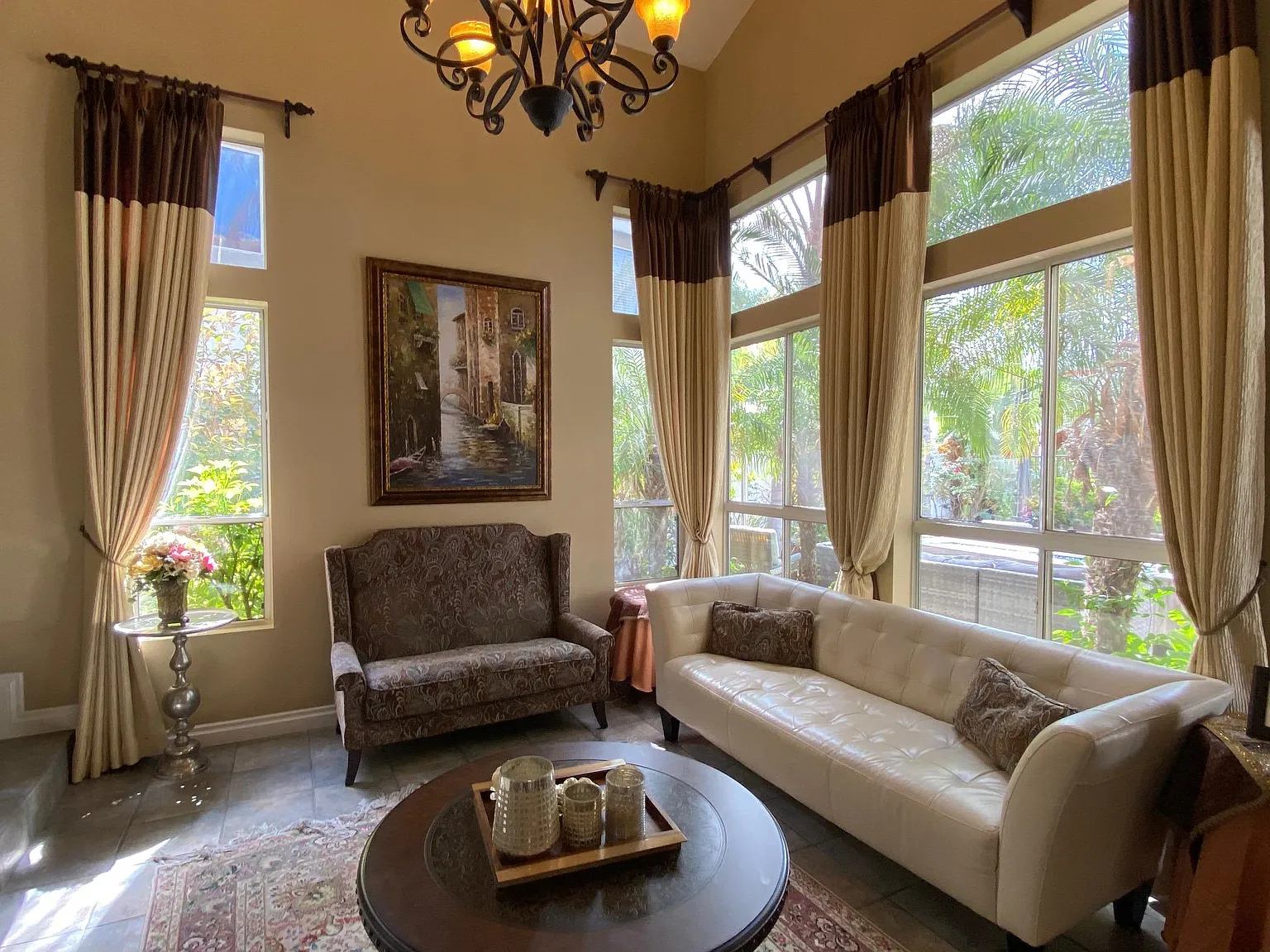 3 bed, 2100 sqft, $4,950 — Photo 3