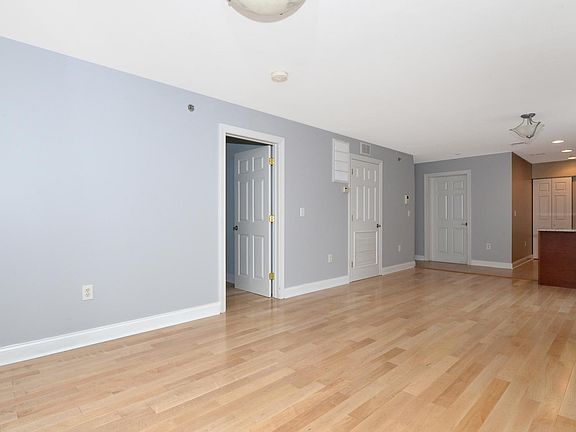 4th image of 5509 Madison St APT 201
