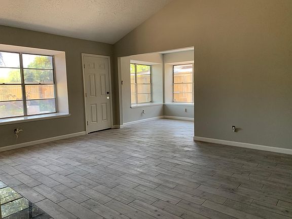 3rd image of 7435 Water Park Ln