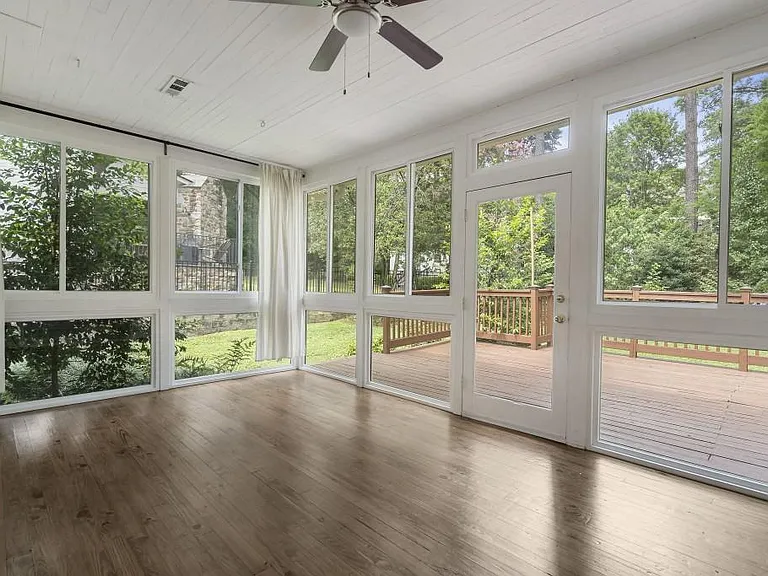 2151 Radcliffe Dr NW — Photo 25