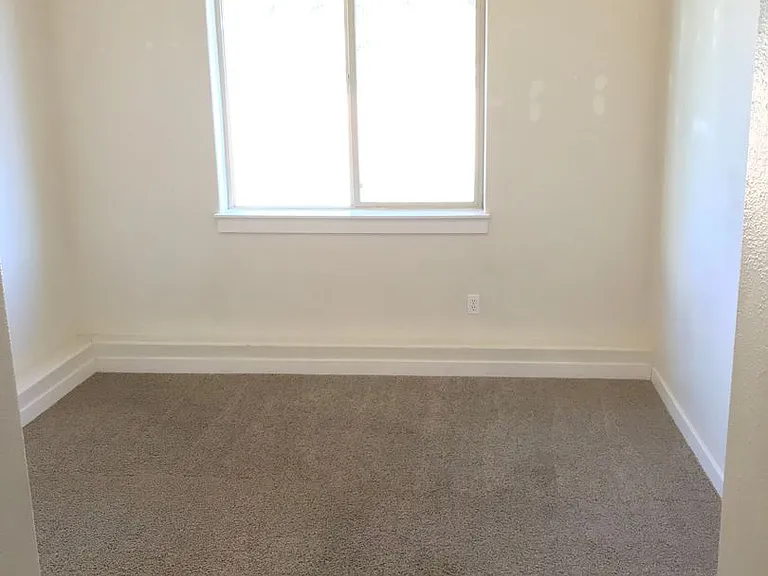 61835 SE 27th St — Photo 24