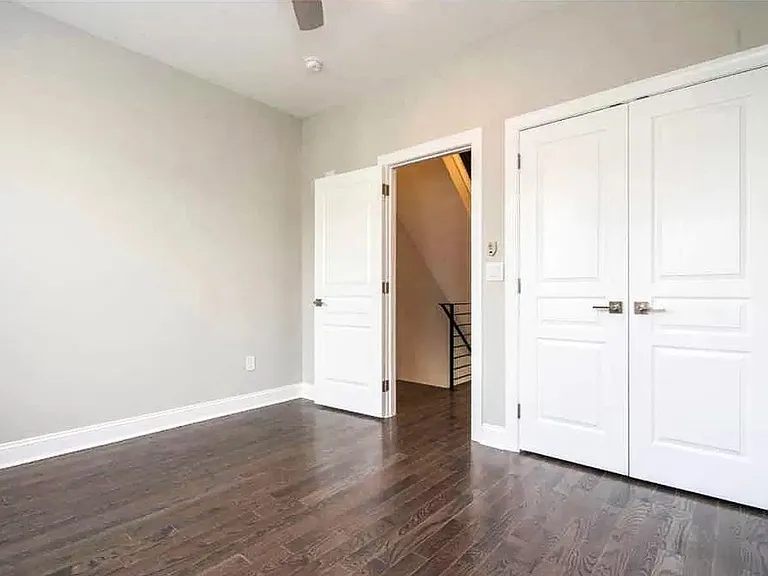 537 Morse St — Photo 10
