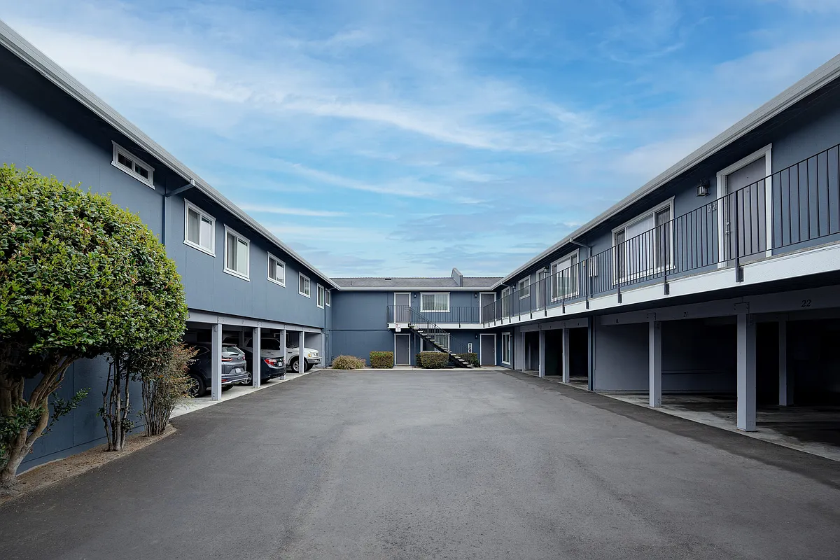 Driftwood EXT5 - Driftwood Apartments
