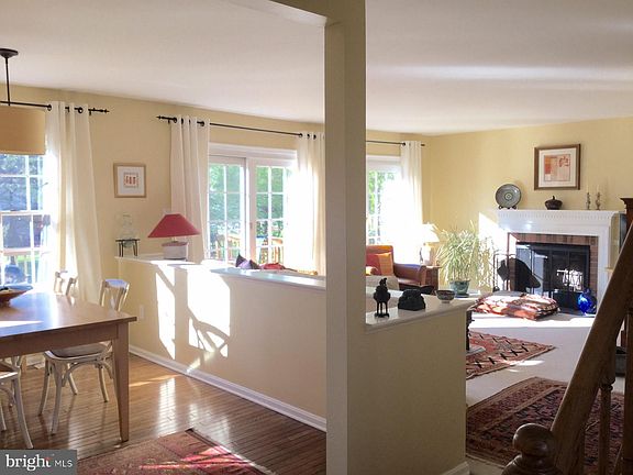 2nd image of 3037 Emerald Chase Dr