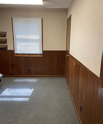 4th image of 2212 Highly St