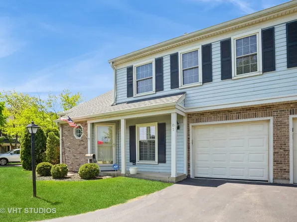 81 Bright Ridge Dr #81, Schaumburg, IL 60194