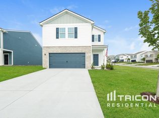1050 Large Poppy Dr, La Vergne, TN 37086