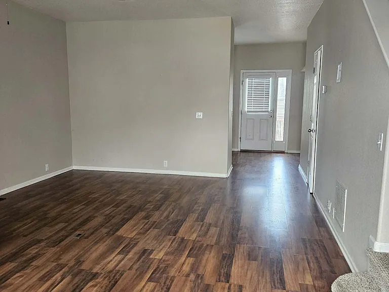 2729 Tumblewood Grv — Photo 3