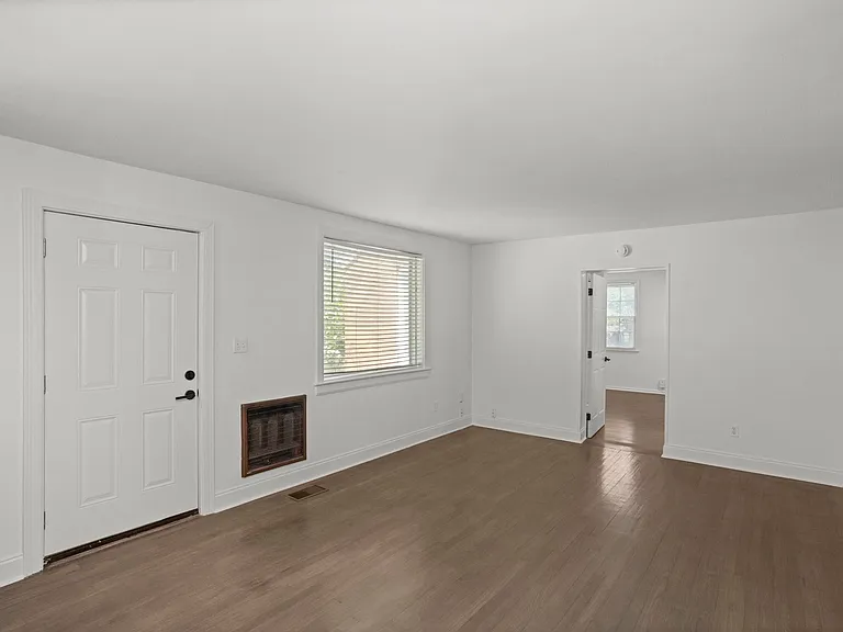 1001 Horseshoe Dr — Photo 5