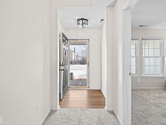 4th image of 632 Hollowood Ln
