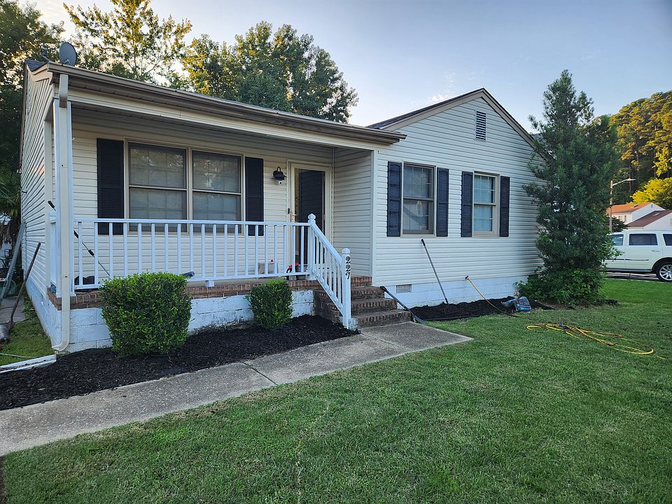 1st image of 227 Louise Dr