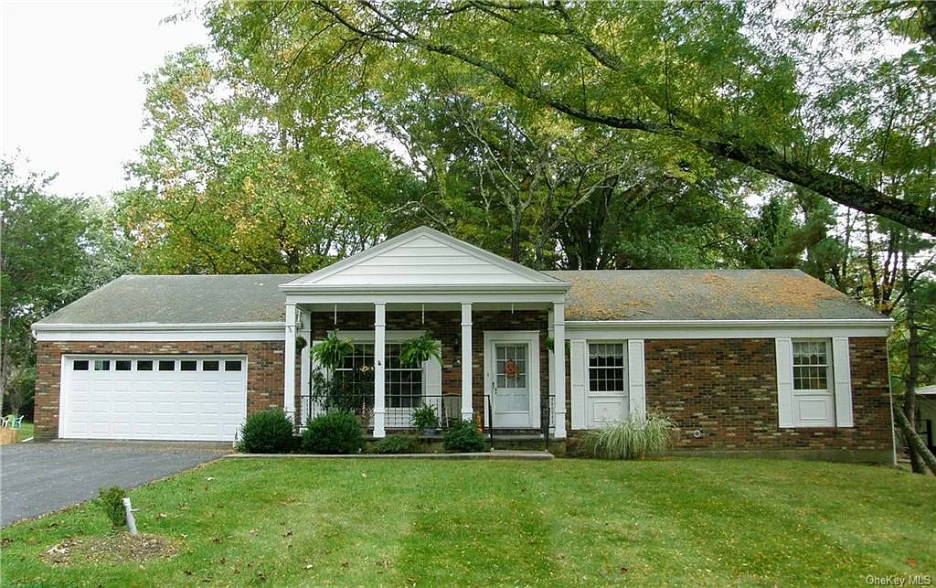 10 Starhaven Ave photo 1