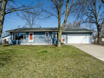 438 Lucinda Ln, Watervliet, MI, 49098