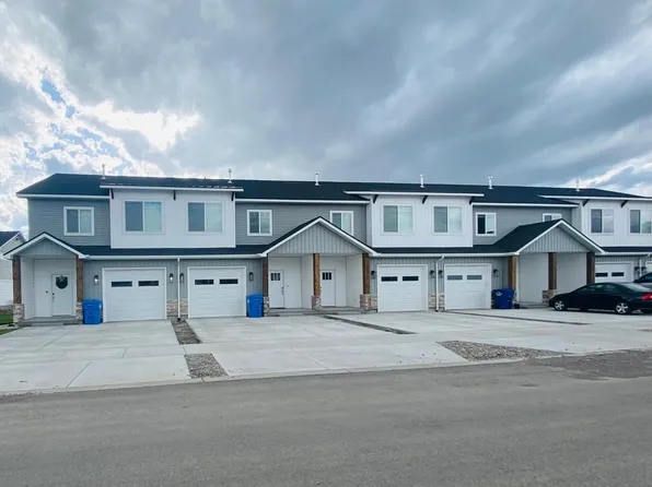 467 Huckleberry Ln, Sugar City, ID 83448