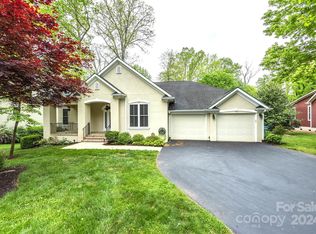 35 Kingsmill Ct, Biltmore Lake, NC 28715