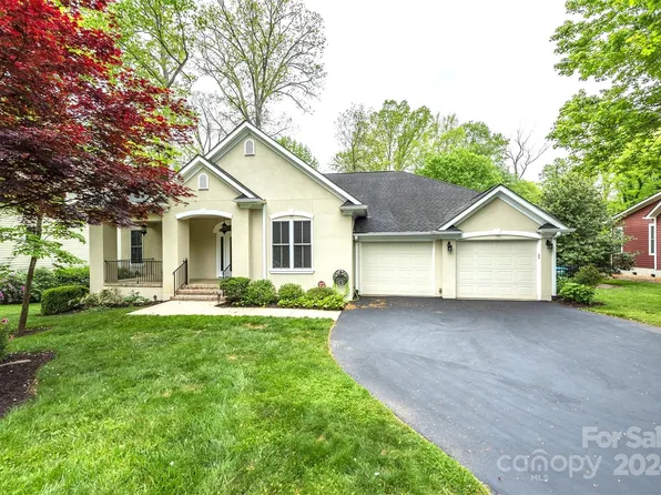 35 Kingsmill Ct, Biltmore Lake, NC 28715