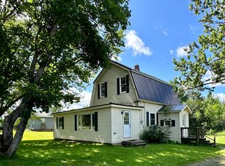 879 Houlton Rd, Baileyville, ME 04694