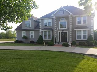 3522 S Howell Rd, Oak Grove, MO 64075