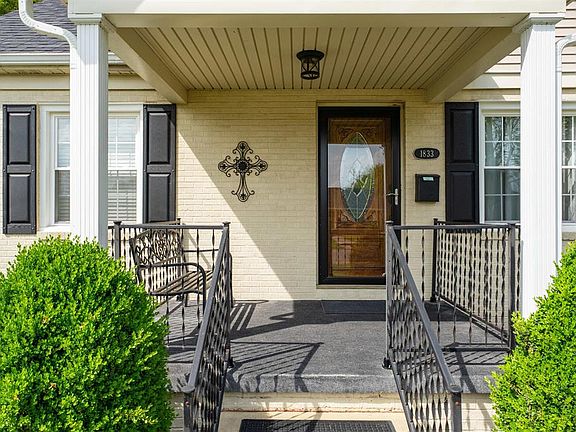 4th image of 1833 Cecelia Ct