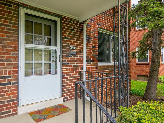 3rd image of 1533 Ashland Ave