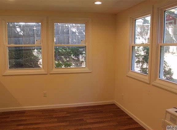 3rd image of 1D Wildwood Dr #1D