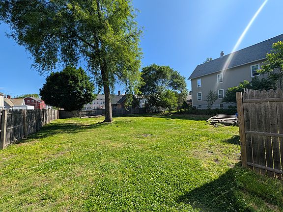2nd image of 24 Thompson Ct #1