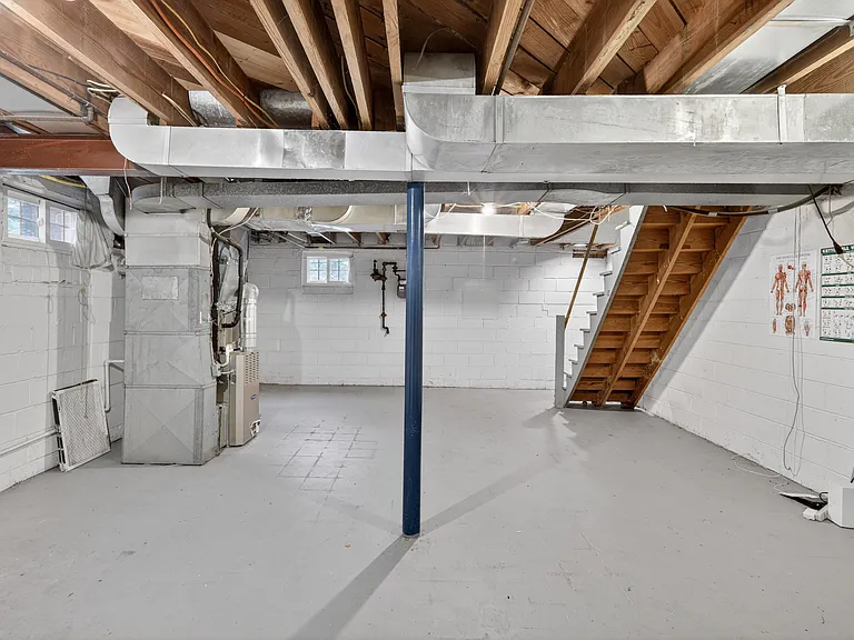 5818 Dewey St — Photo 21