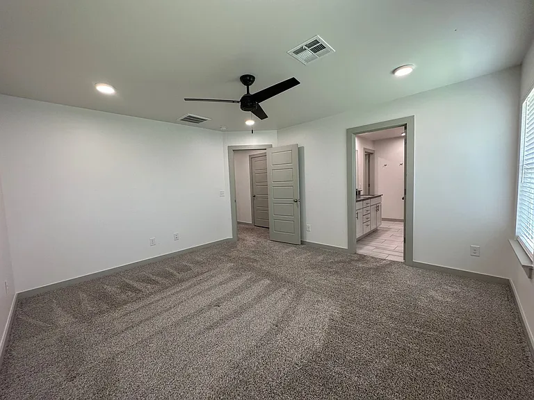 13508 Vinita Dr — Photo 14