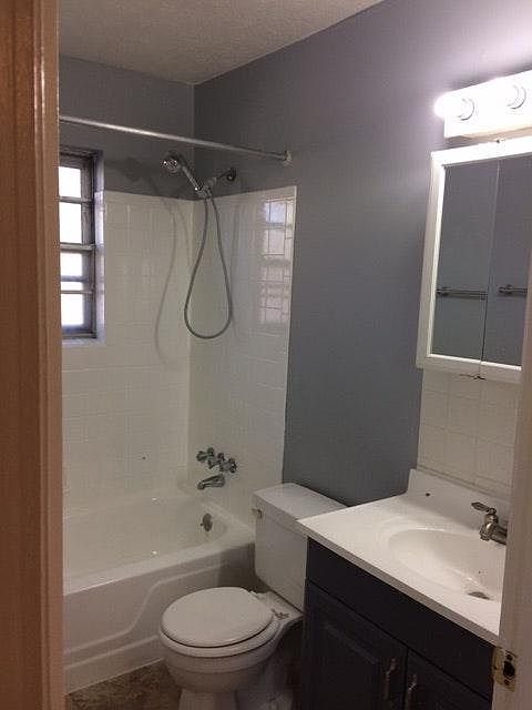 2nd image of 11811 Mondamon Dr