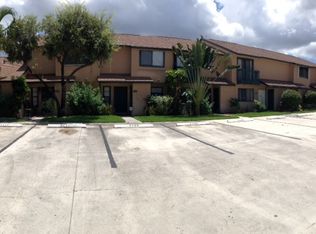 6407 Dockside Cir, Greenacres, FL 33463