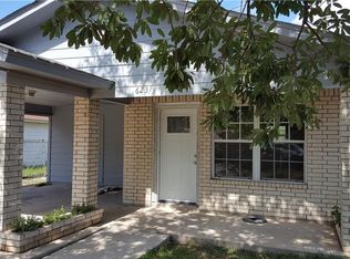 623 Stratton Ave, Seguin, TX 78155