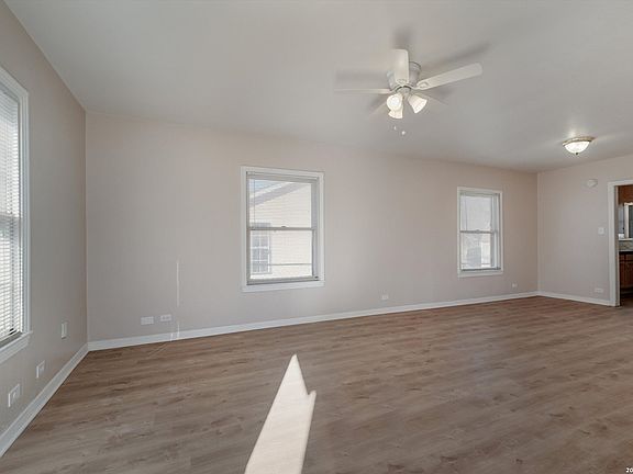 5th image of 719 W Hollywood
