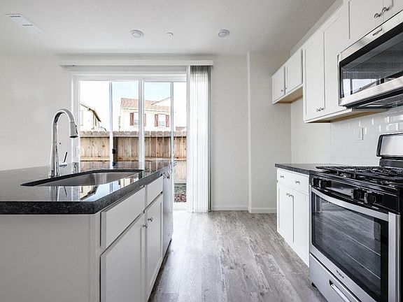 5th image of 3268 Sunny Gate Ln