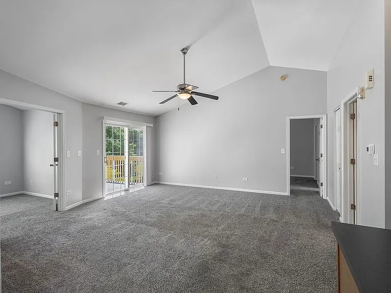 2827 Rutland Cir #204 — Photo 6
