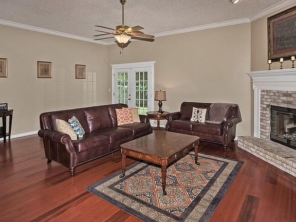 4th image of 5190 Derby Forest Dr N